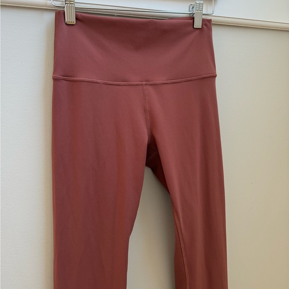 Lululemon Wunder Under Leggings - Picture 5 of 9